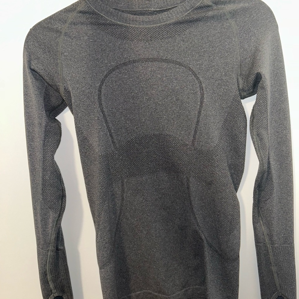 Swiftly Tech Lululemon Gray long sleeve